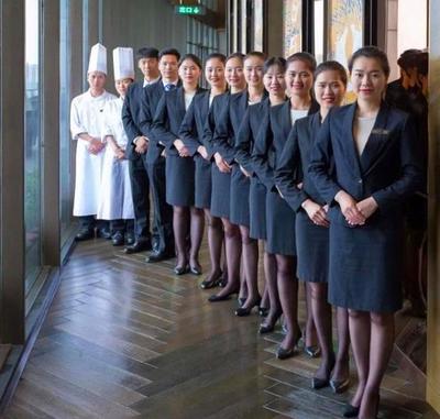 國宴級服務(wù)精英姚碧 專注最高規(guī)格宴會，鑄就服務(wù)標(biāo)桿